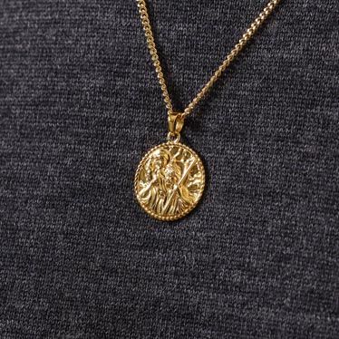 Gold plated Sterling Silver  20mm Round St Christopher Necklace with Curb Chain