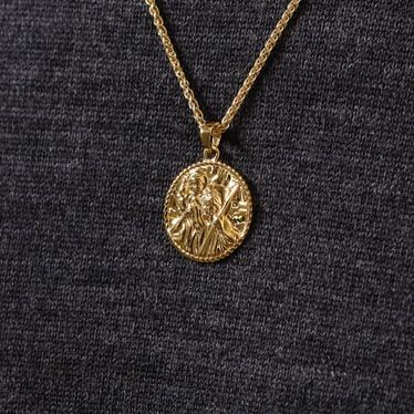 Gold plated Sterling Silver  20mm Round St Christopher Necklace with Spiga Chain